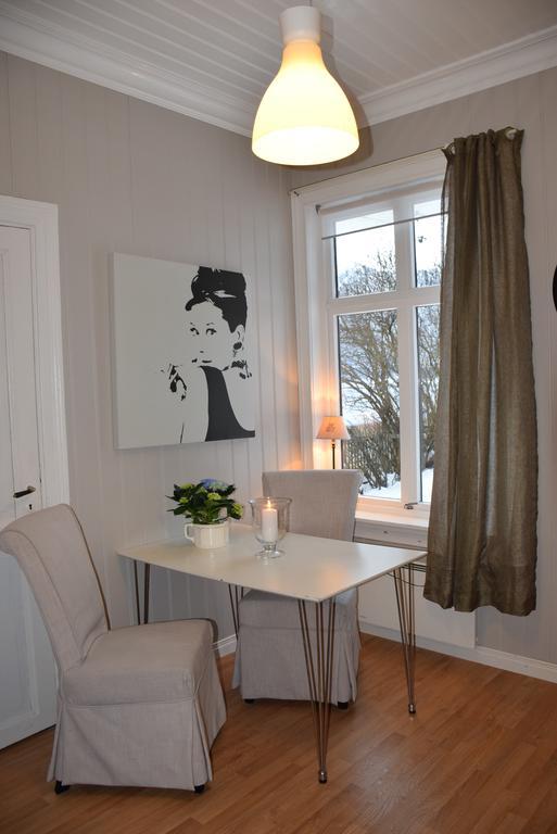 Hotel Dosen Gard à Luster Extérieur photo