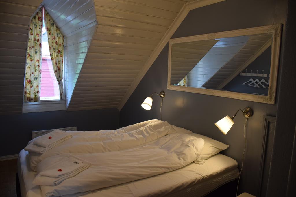 Hotel Dosen Gard à Luster Extérieur photo